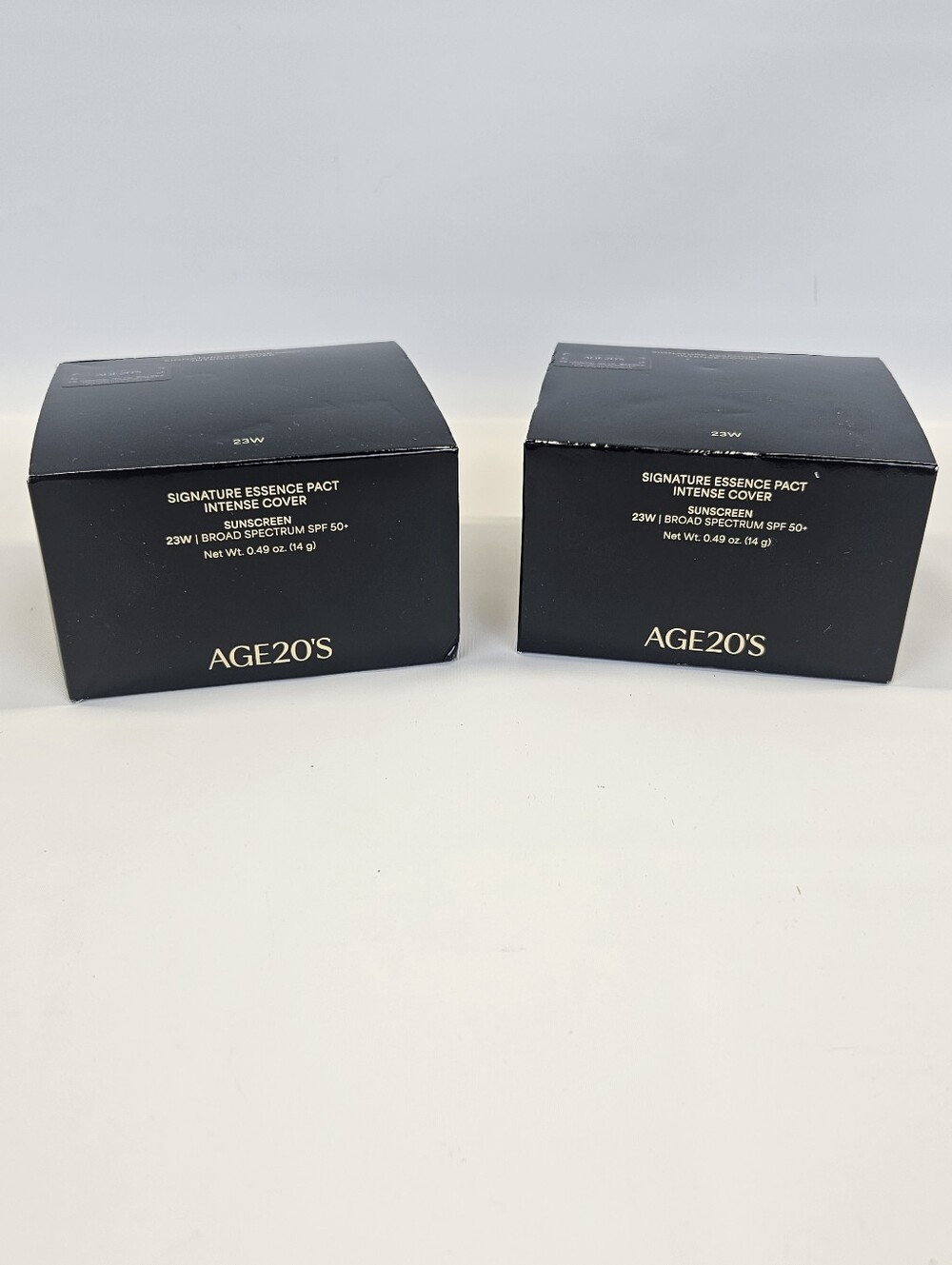 Age'20s Signature Essence Pact Intense Cover 23W .49oz Set Of 2 Unopened Box